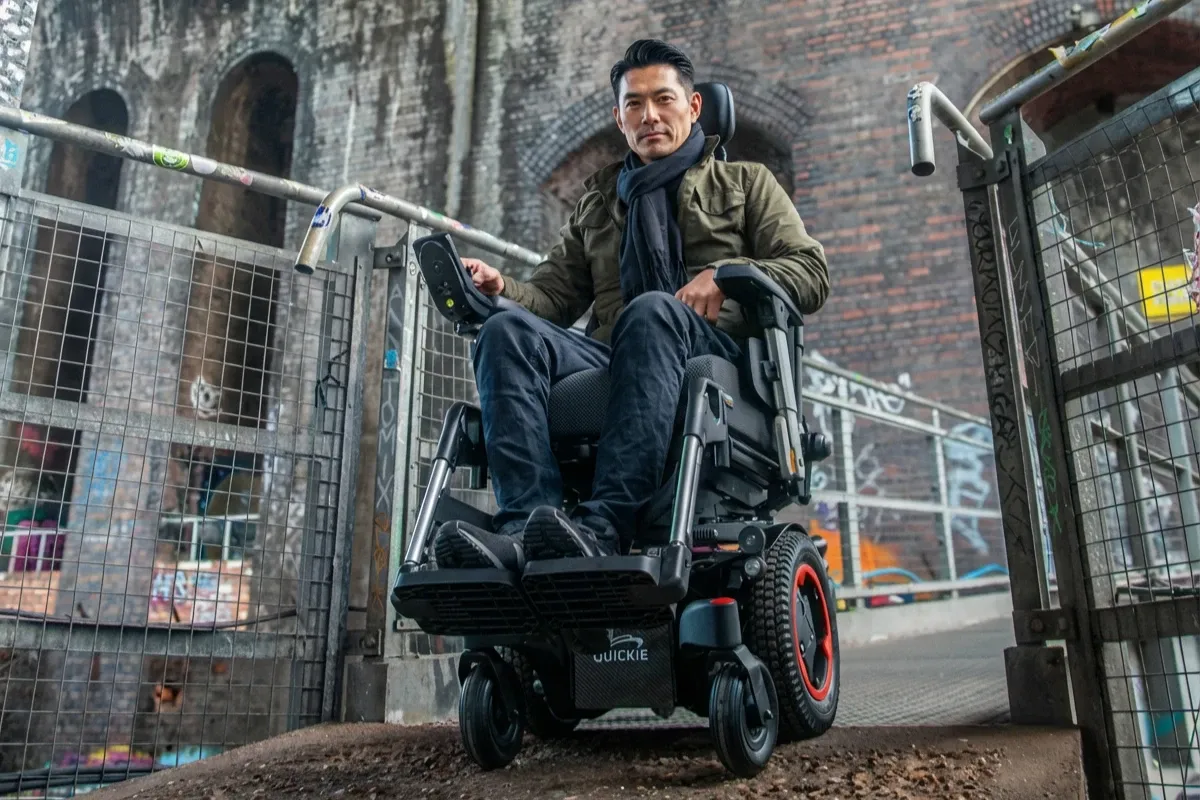 Q300M 外出時でも快適な乗り心地.webp