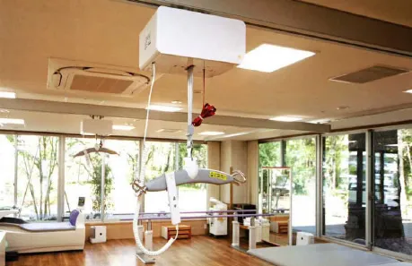 清瀬療護園見学会_ 天井走行リフト_設置例1_20180427.webp