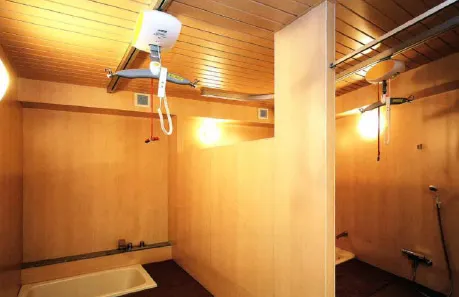 清瀬療護園見学会_ 天井走行リフト_設置例2_20180427.webp