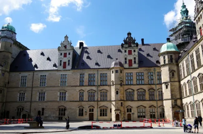 クロンボー城の改修工事で活躍したスライディングシート「スピラドゥ」