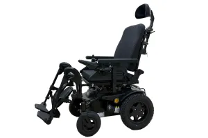 コンパクト電動車いす クイッキー Q200R（TR）