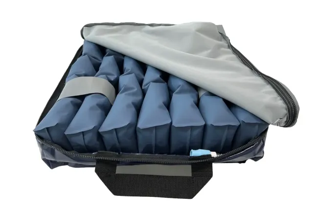 座る負担を軽減する　SSエアクッション